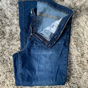 Women’s Gap jeans